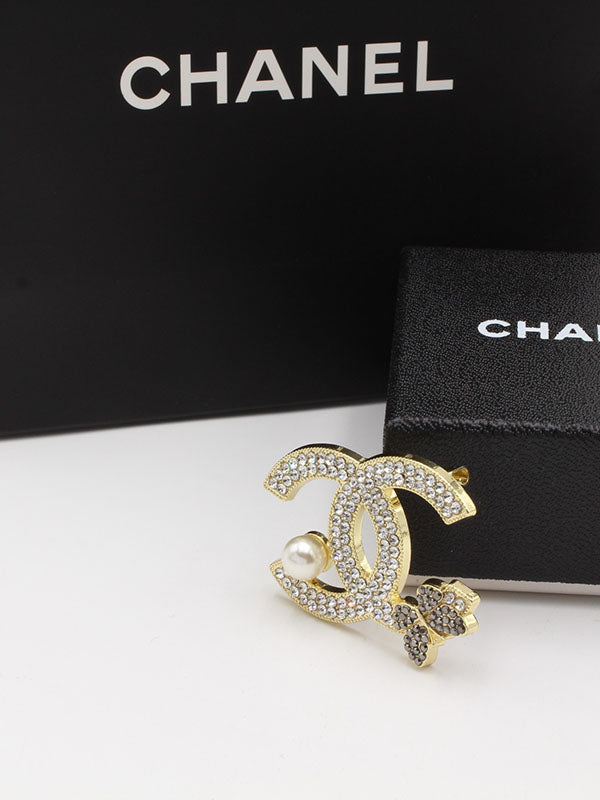بروشات شانيل كريستال بروش chanel