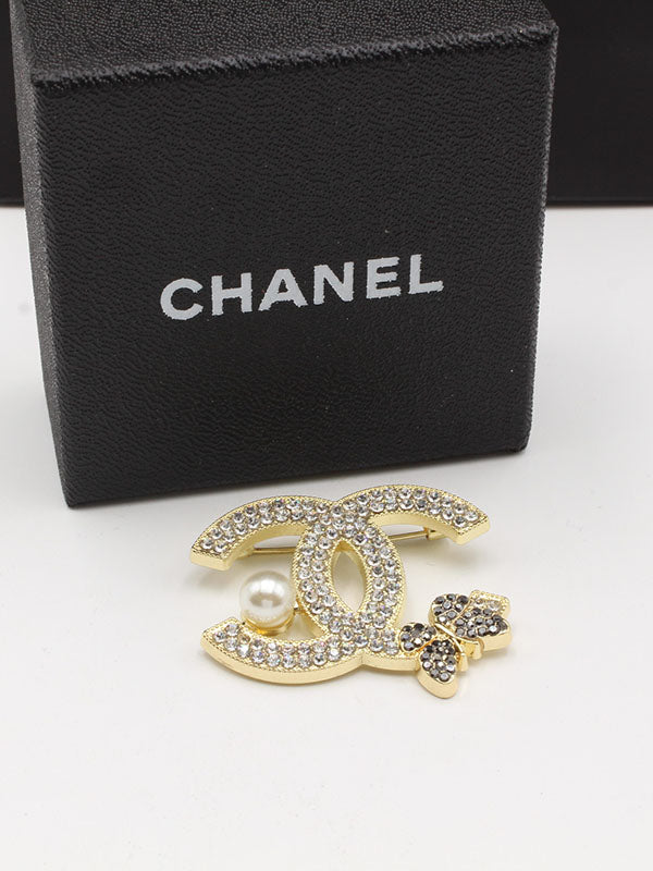 بروشات شانيل كريستال بروش chanel