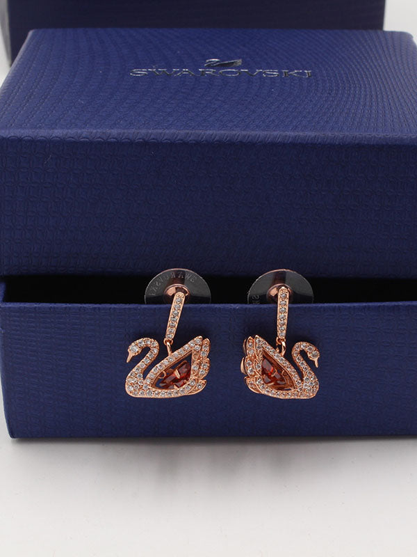حلق سواروفسكي سوان فضي لوقو زركون حلق Swarovski روز قولد