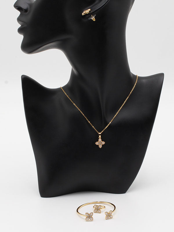 طقم روبرت كوين ناعم بناتي اطقم roberto coin