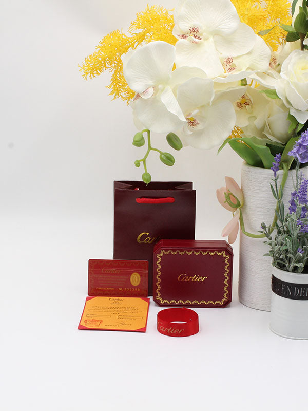 ملحقات كارتير الاصلية للاساور هدايا CARTIER