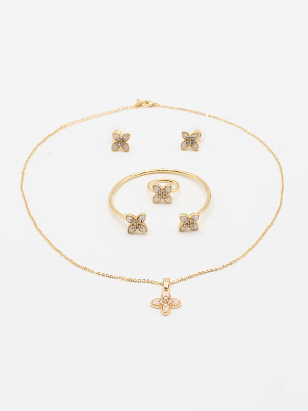 طقم روبرت كوين ناعم بناتي اطقم roberto coin ابيض