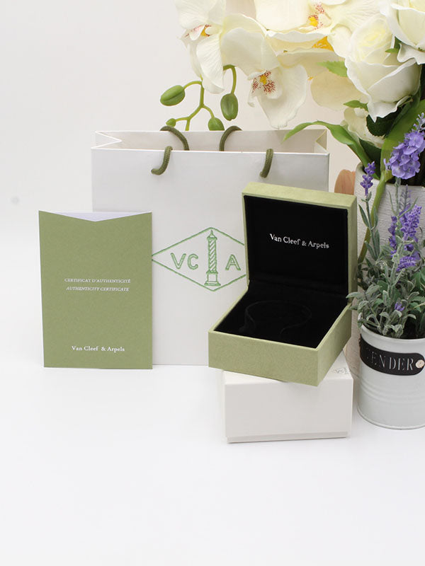 ملحقات فان كليف للاساور سكوير كيس كبير هدايا van cleef