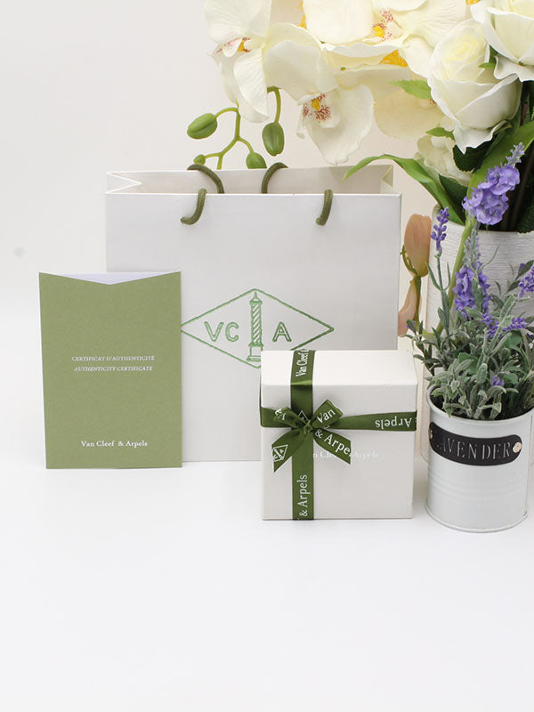 ملحقات فان كليف للاساور سكوير كيس كبير هدايا van cleef