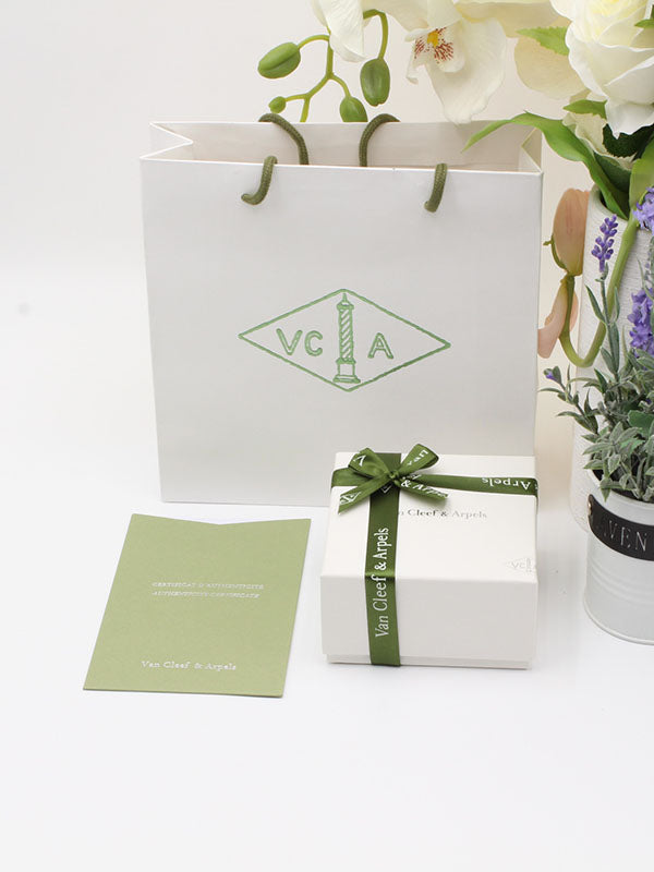 ملحقات فان كليف للاساور سكوير كيس كبير هدايا van cleef