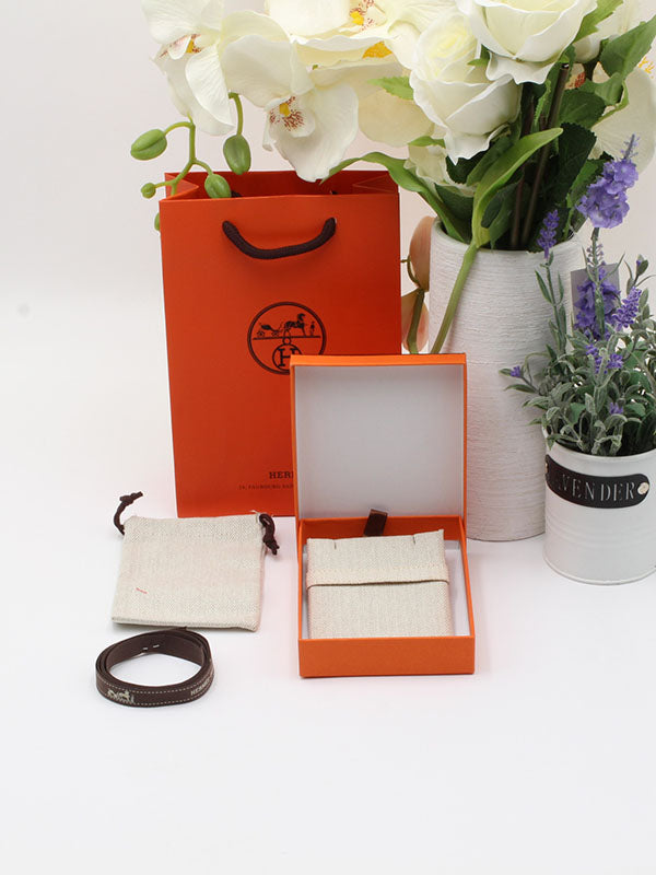 ملحقات هيرمز الجديده للاطقم هدايا HERMES