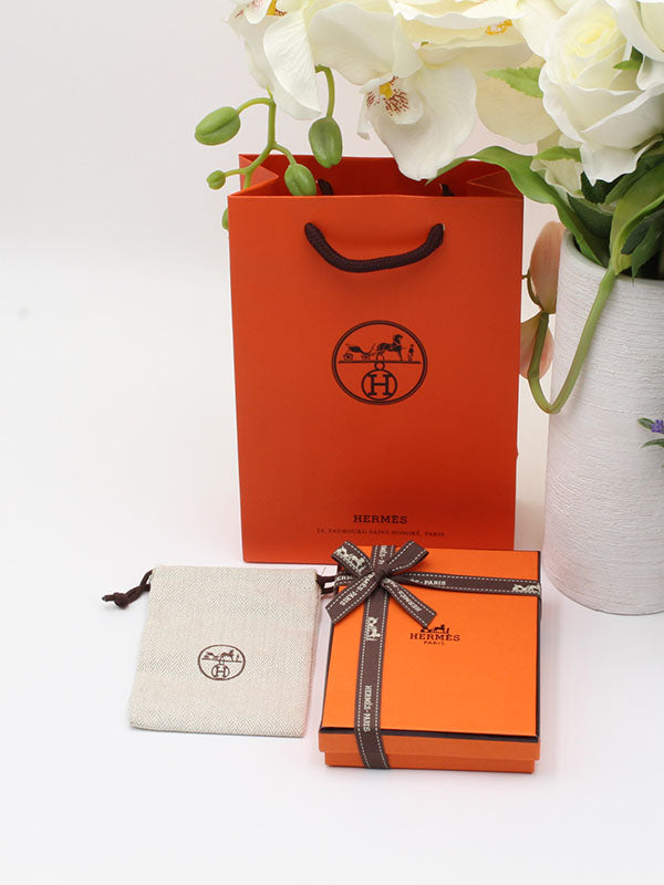 ملحقات هيرمز الجديده للاطقم هدايا HERMES