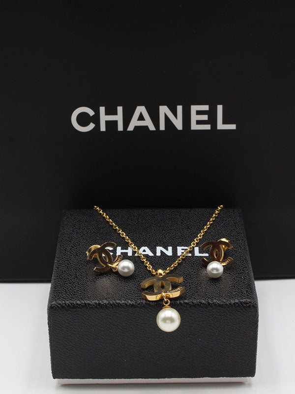 طقم شانيل لوقو لولو اطقم chanel