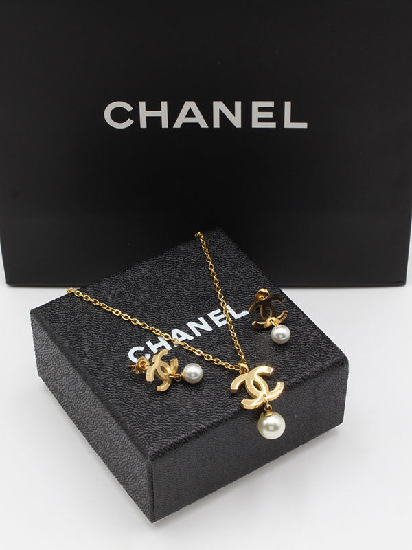 طقم شانيل لوقو لولو اطقم chanel