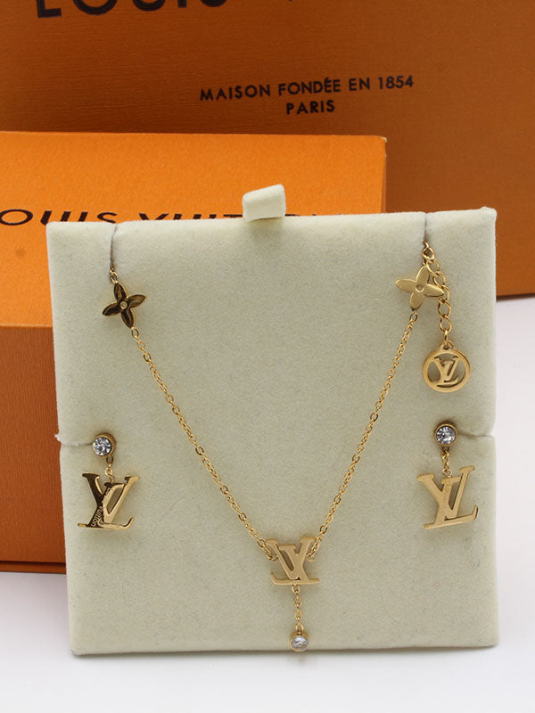 طقم لويس فيتون سمبل ستون اطقم louis vuitton