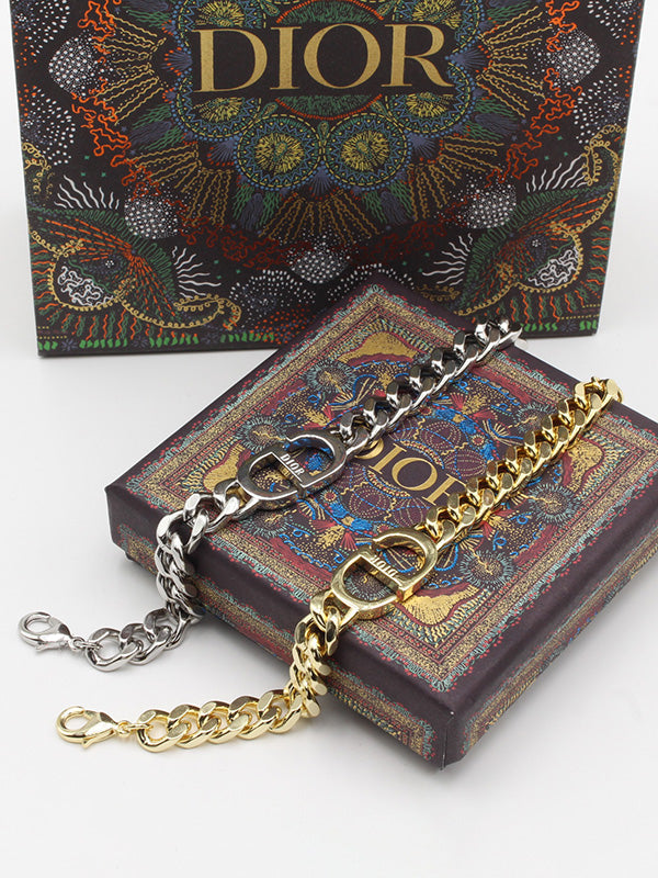 اساور ديور كريستال لوقو اسواره dior