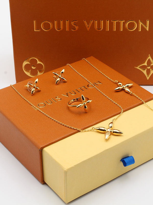 طقم لويس فيتون ناعم 4 قطع اطقم louis vuitton