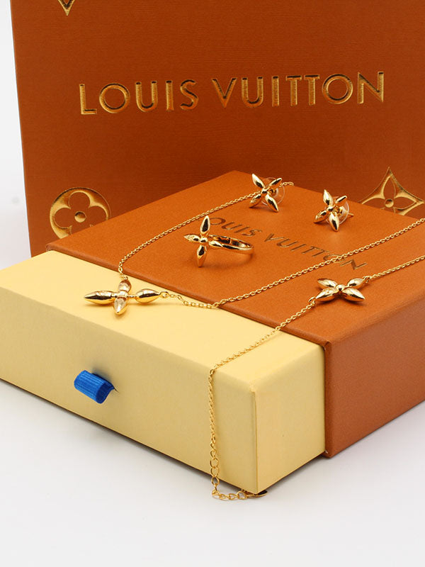طقم لويس فيتون ناعم 4 قطع اطقم louis vuitton
