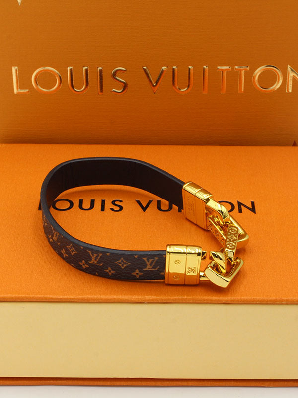 اساور لويس فيتون جلد نيو فيرجن اسواره louis vuitton ذهبي