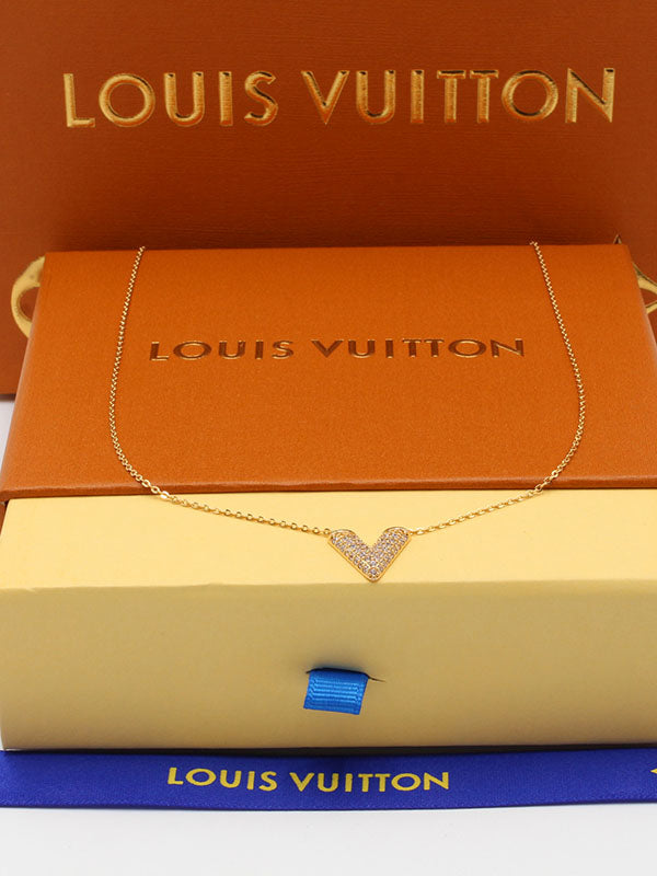 سلسال لويس فيتون زركون ناعم V سلسال louis vuitton