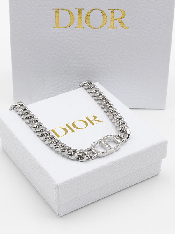 سلسال عقد ديور كريستال لوقو سلسال dior فضي