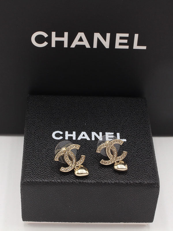 حلق شانيل ذهبي انتيك حلق chanel