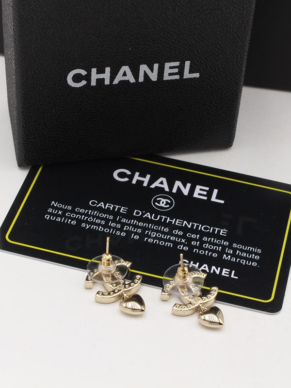 حلق شانيل ذهبي انتيك حلق chanel