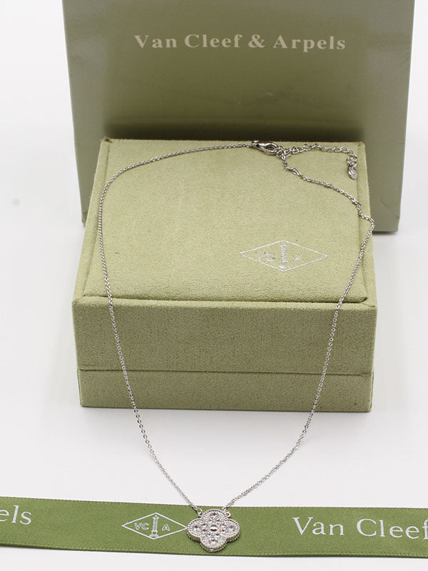 سلسال فان كليف ون فلاو زركون سلسال van cleef