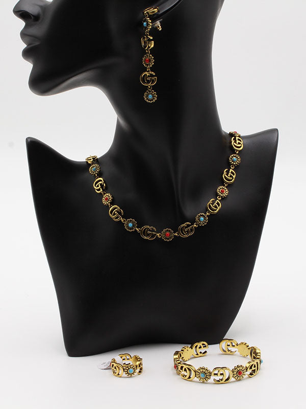 طقم قوتشي 4 قطع اطقم gucci