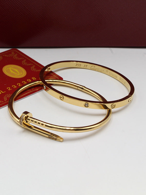 اسوارة كارتير مسمار مع اسواره لوف زركون النحيفة slim اسواره CARTIER ذهبي 15