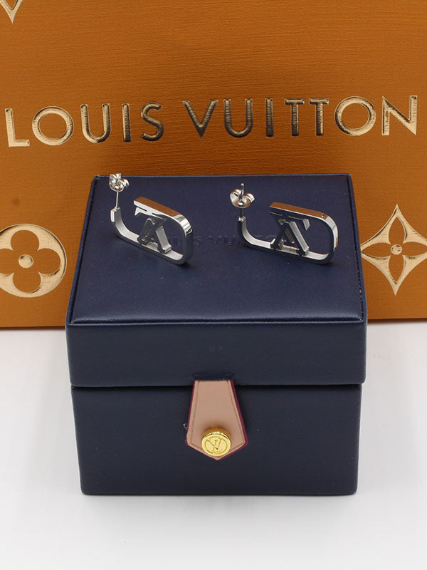 حلق لويس فيتون ركتانقلر حلق louis vuitton فضي