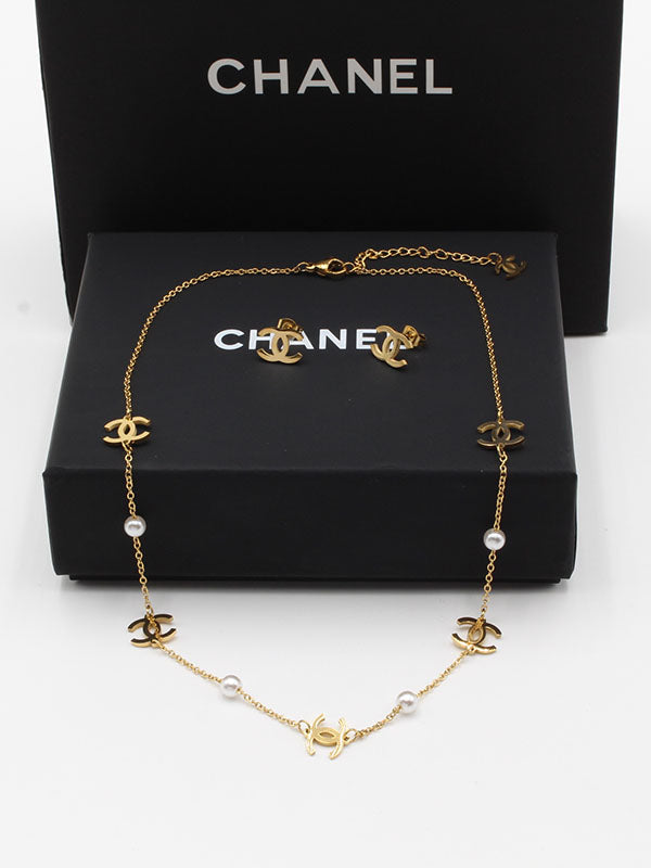 طقم شانيل تشوكر ناعم لولو اطقم chanel ذهبي