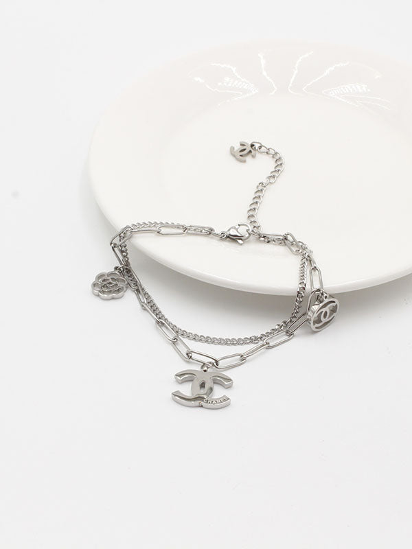 اسوارة شانيل دبل شاين لوقو بيق بندنت اسواره chanel فضي