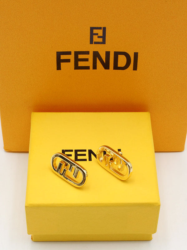 حلق فندي ميتال وسط ذهبي حلق fendi