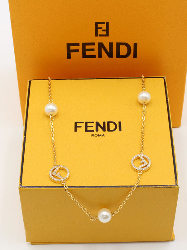 سلسال فندي لولو بيرل تشوكر سلسال fendi