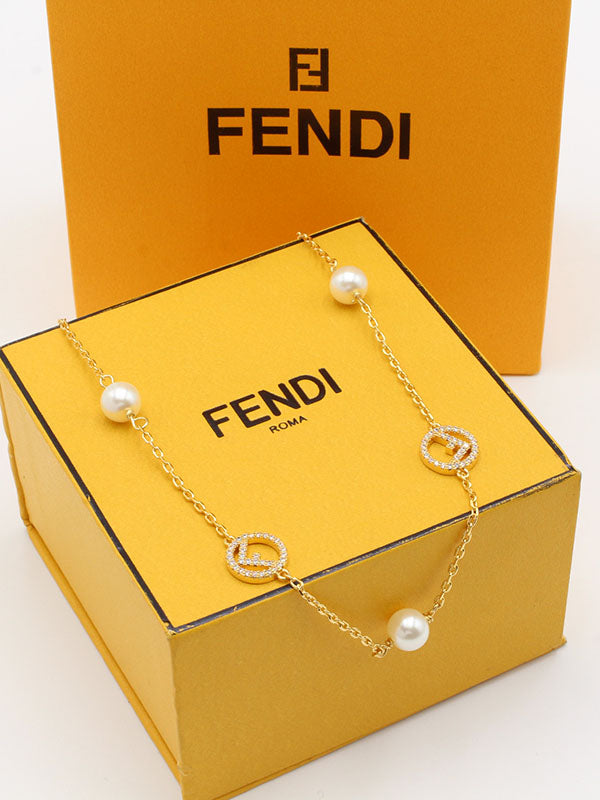 سلسال فندي لولو بيرل تشوكر سلسال fendi