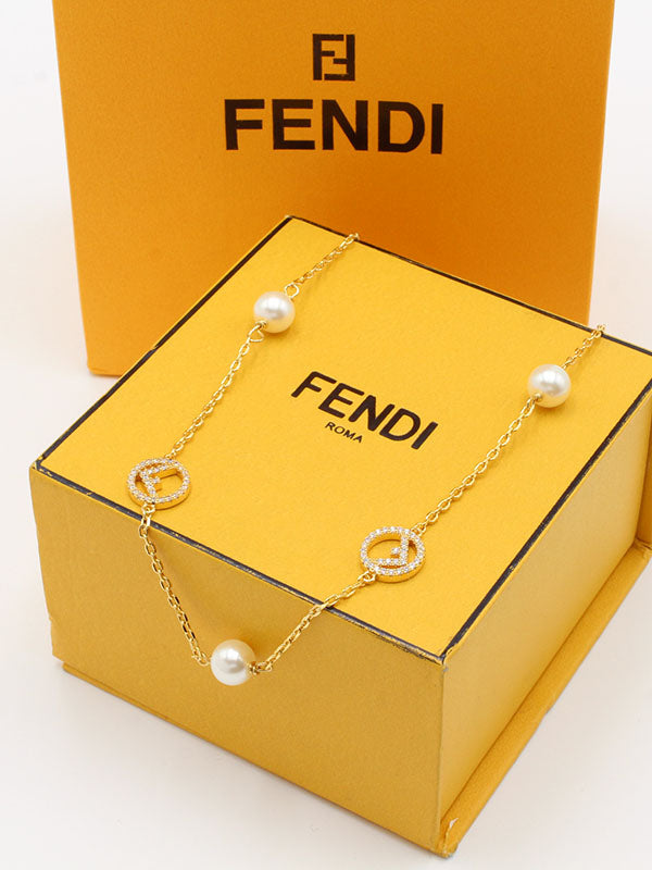 سلسال فندي لولو بيرل تشوكر سلسال fendi