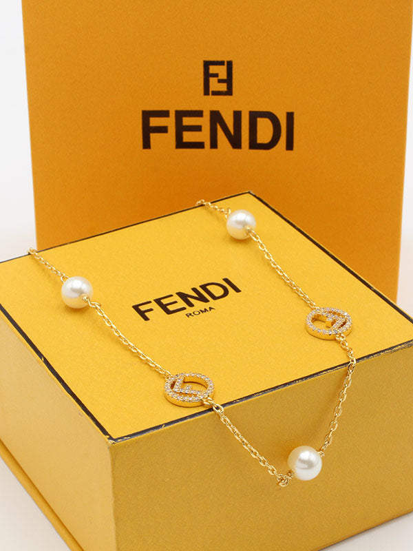 سلسال فندي لولو بيرل تشوكر سلسال fendi ذهبي