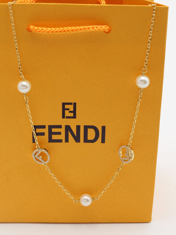 سلسال فندي لولو بيرل تشوكر سلسال fendi