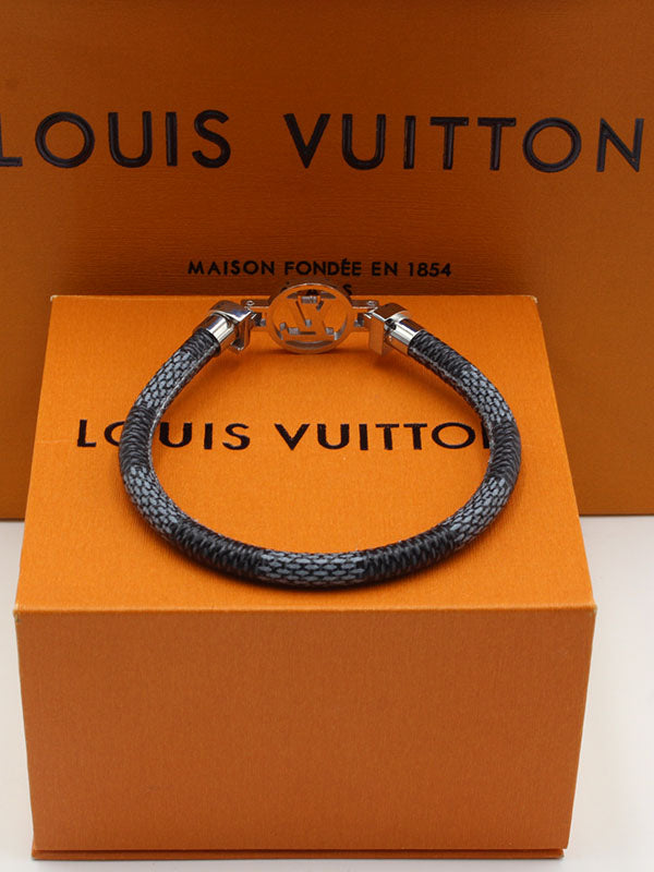 اساور لويس فيتون جلد LV LOGO اسواره louis vuitton