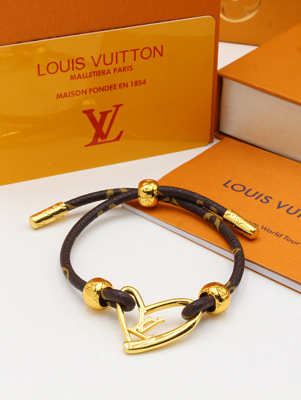 اساور لويس فيتون جلد لوقو نيو لوك اسواره louis vuitton