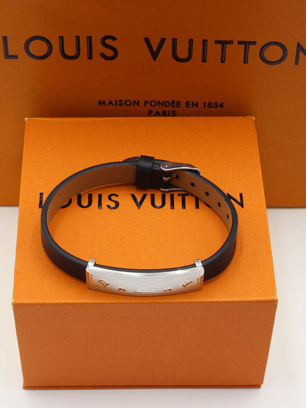 اساور لويس فيتون جلد براون ميتال لوقو اسواره louis vuitton