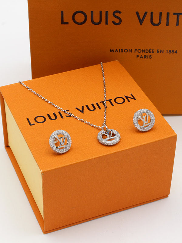 طقم لويس فيتون مدور ناعم زركون لوقو اطقم louis vuitton