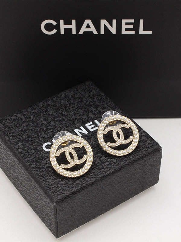 حلق شانيل قولد انتيك لوقو حلق chanel