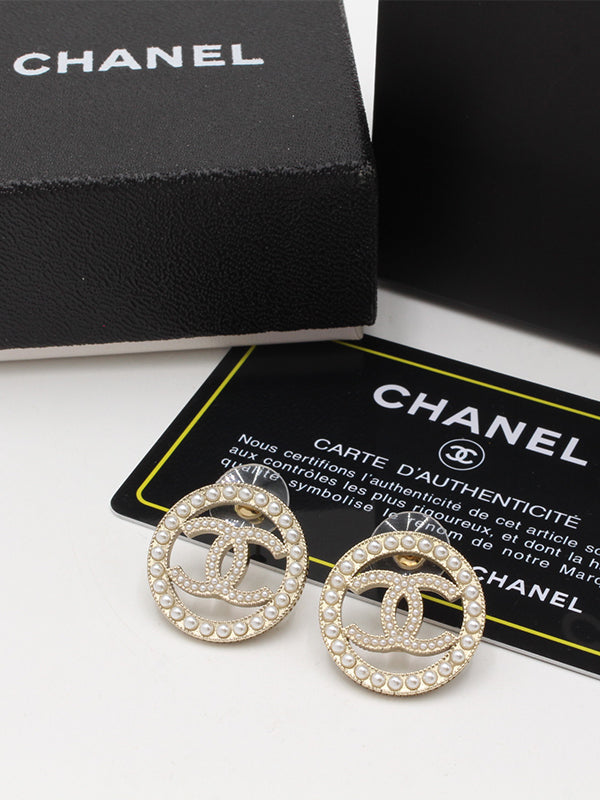 حلق شانيل قولد انتيك لوقو حلق chanel