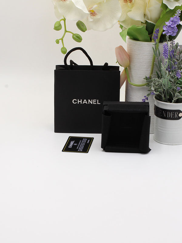 ملحقات شانيل بوكس مربع هدايا chanel