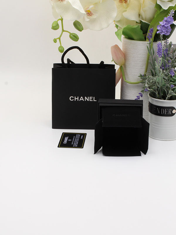 ملحقات شانيل بوكس مربع هدايا chanel