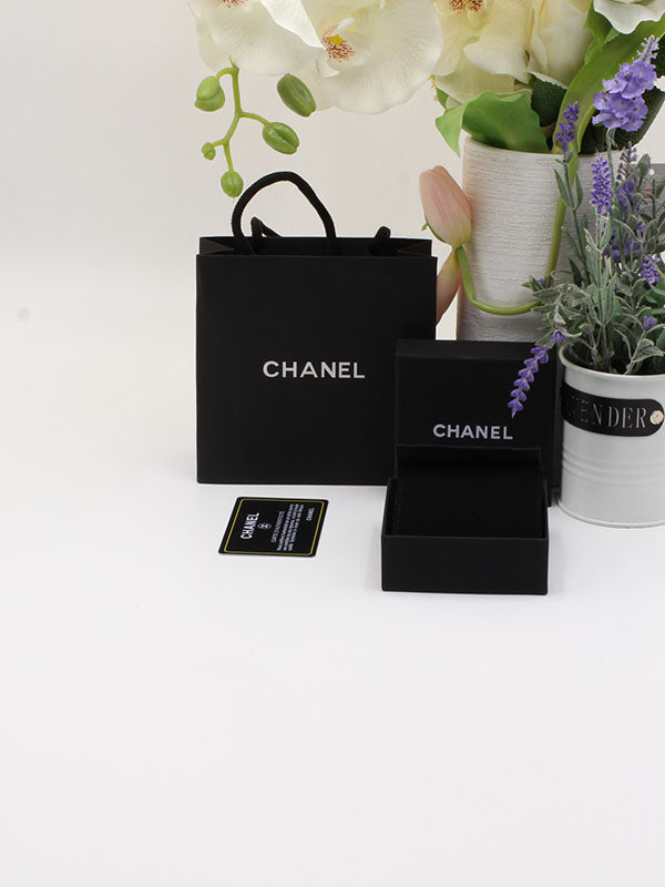 ملحقات شانيل بوكس مربع هدايا chanel