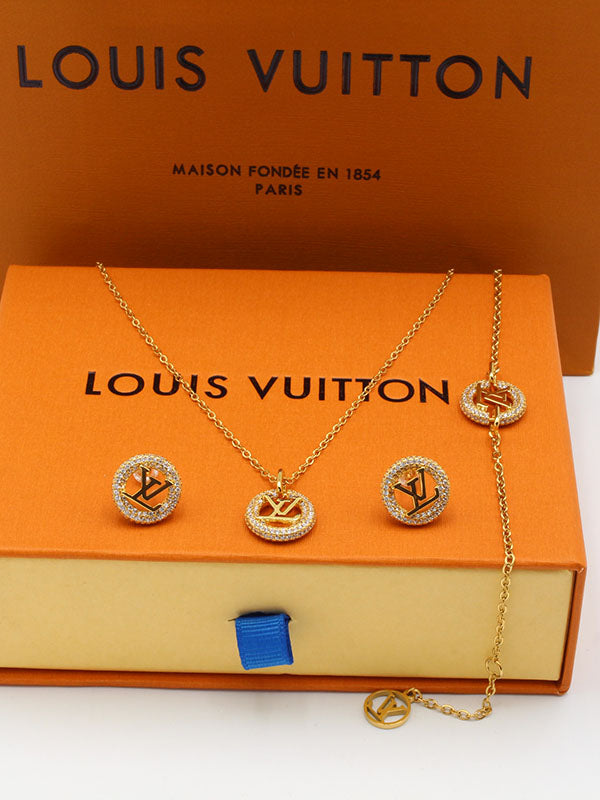 طقم لويس فيتون 3 قطع زركون اطقم louis vuitton ذهبي