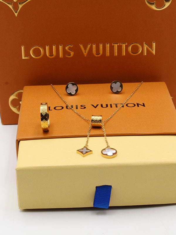 طقم لويس فيتون 3 قطع ناعم اطقم louis vuitton