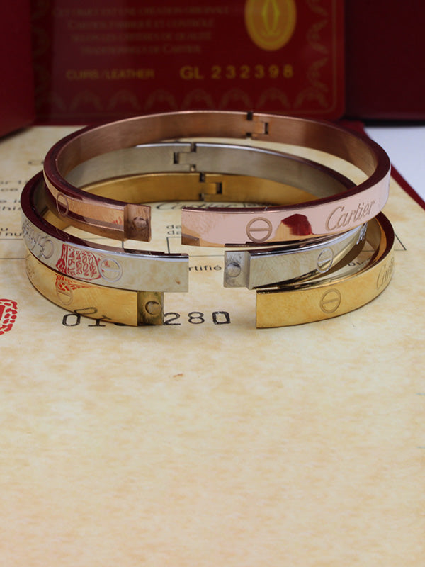 اساور كارتير ثلاثية لوقو لوف اسواره CARTIER