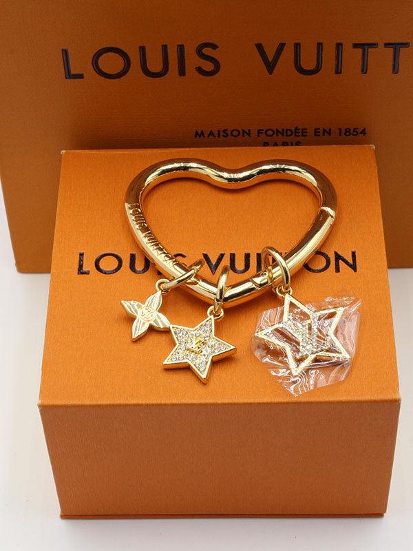 ميدالية لويس فيتون هارت لوقو ميدالية louis vuitton