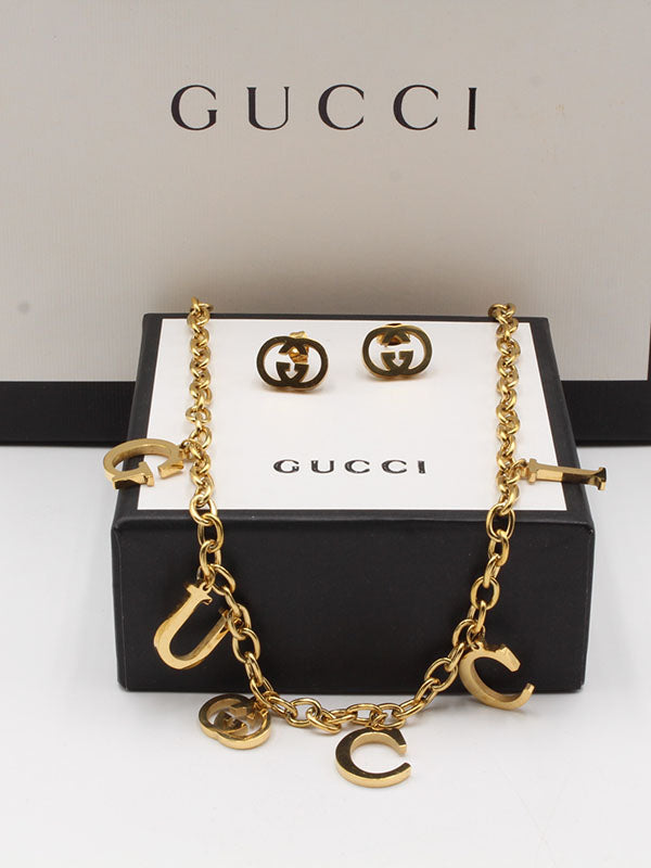 طقم قوتشي لوقو 2 قطع اطقم gucci