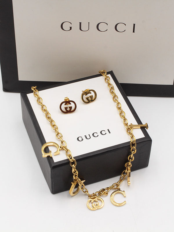 طقم قوتشي لوقو 2 قطع اطقم gucci