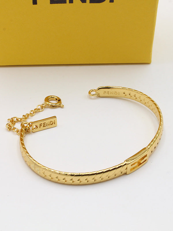 اسواره فندي لوقو اسواره fendi